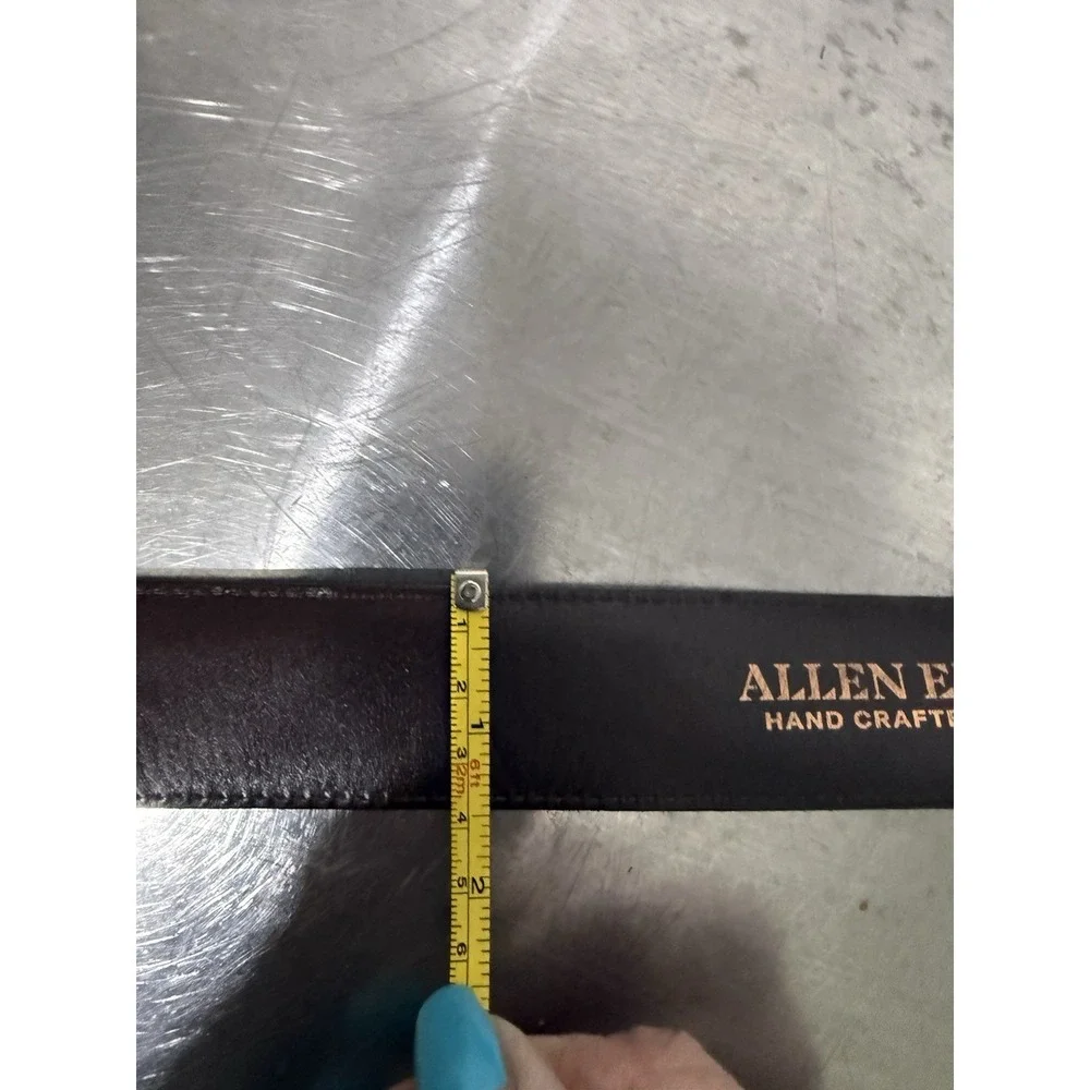 Allen Edmonds Brown Italian Saddle Leather Dress Belt Size 40 USA Brogue Trim
